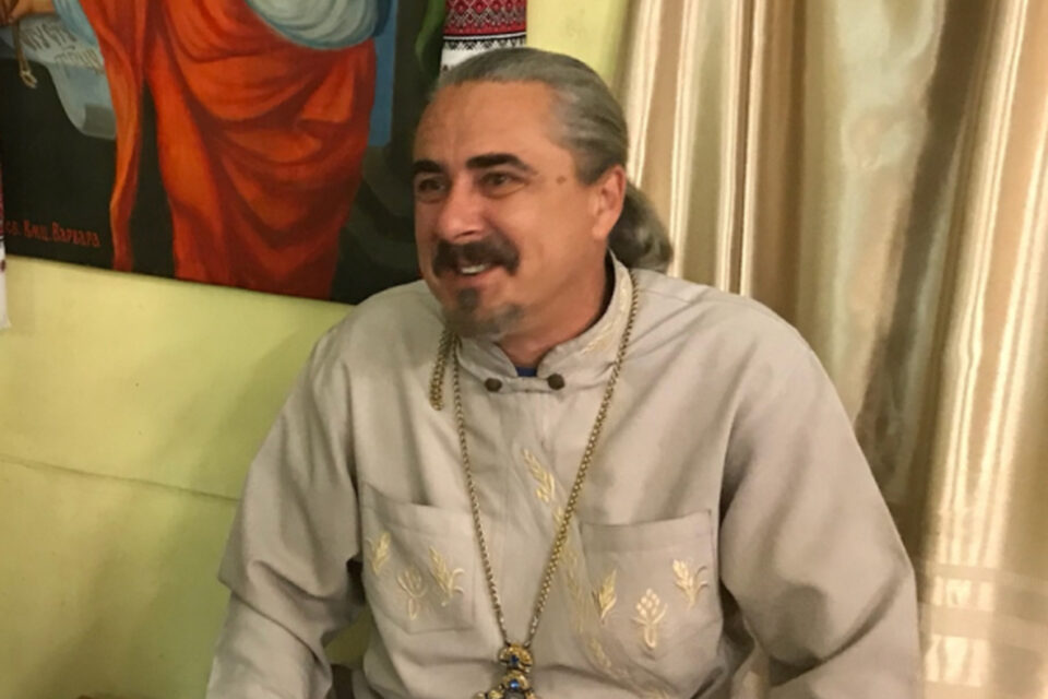 священника