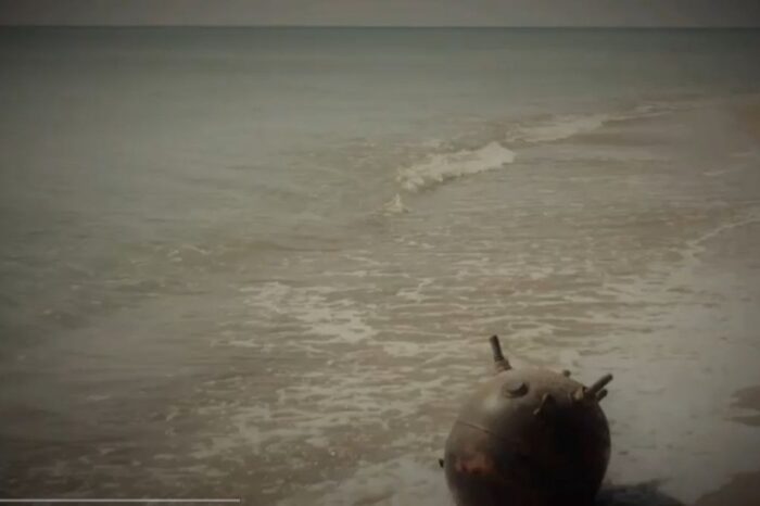 морскую якорную мину